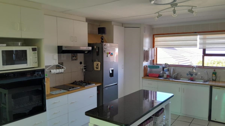 3 Bedroom Property for Sale in Dana Bay Western Cape